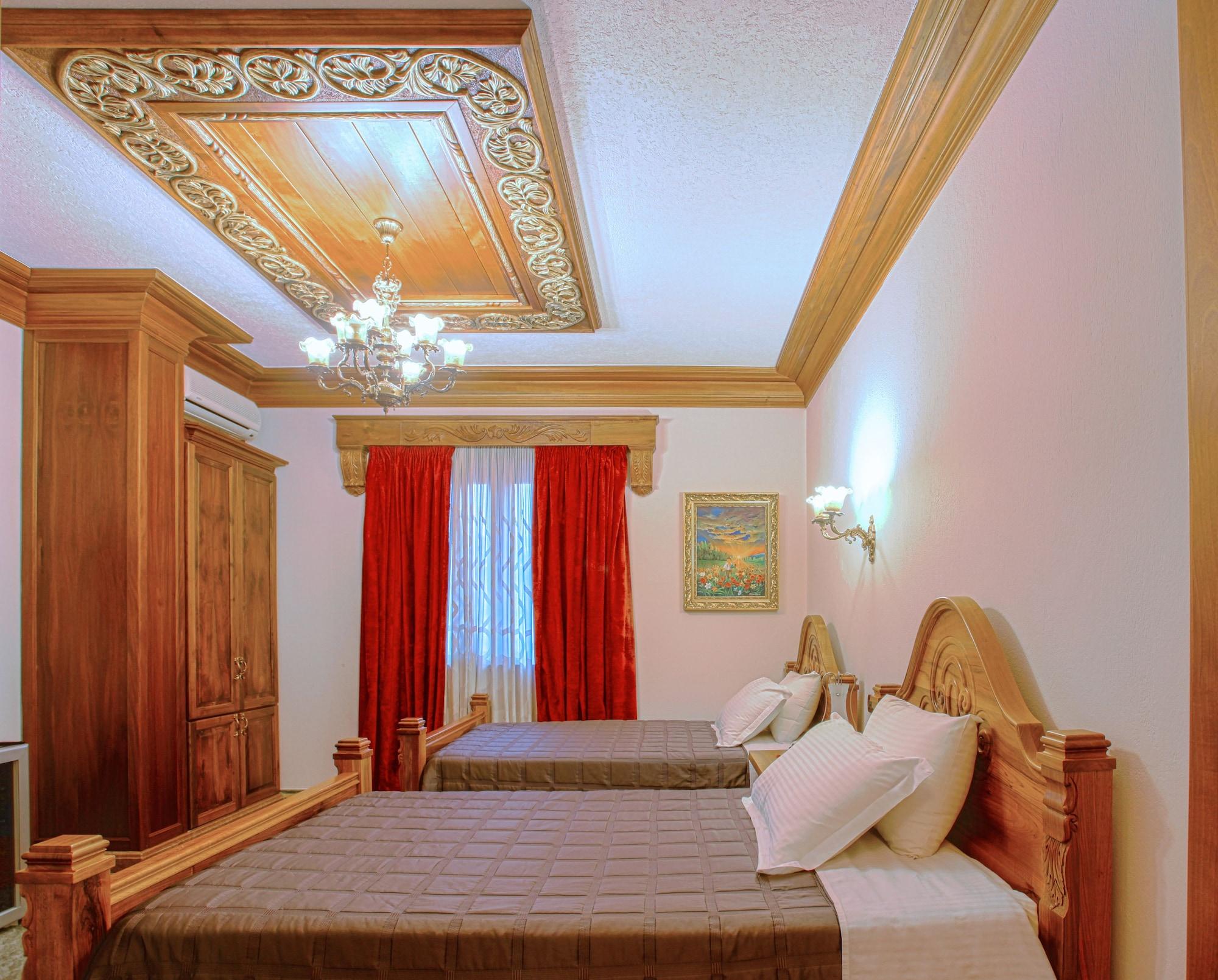 Brilant Antik Hotel Тирана Екстериор снимка